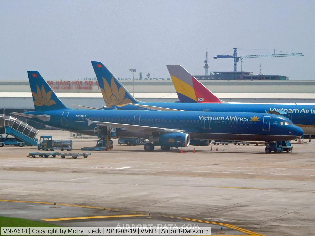VN-A614, 2015 Airbus A321-231 C/N 6810, At Noi Bai
