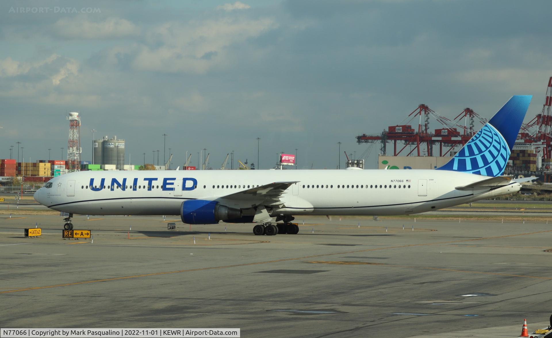 N77066, 2002 Boeing 767-424/ER C/N 29461, Boeing 767-424/ER