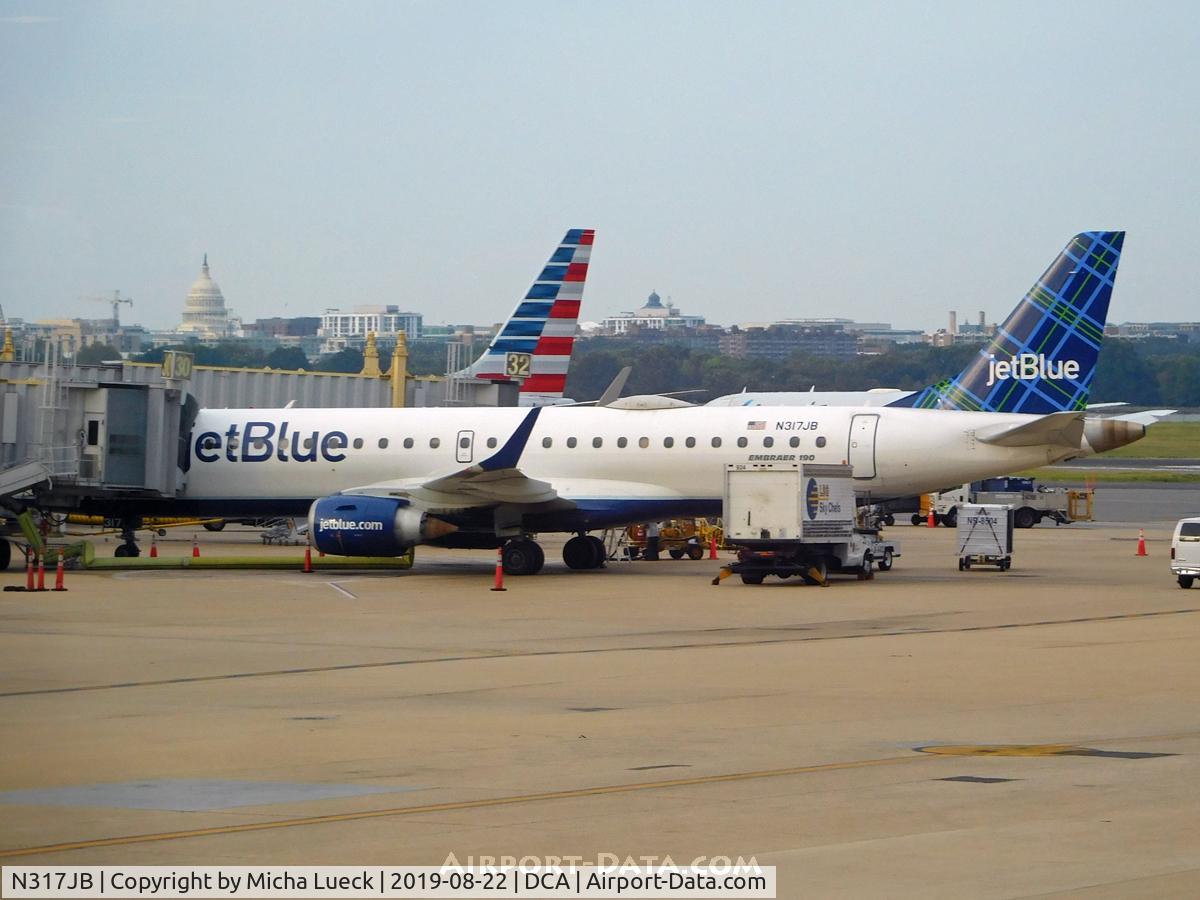 N317JB, 2010 Embraer ERJ-190-100 IGW 190AR C/N 19000363, At Reagan National