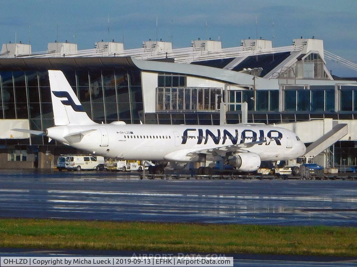 OH-LZD, 2000 Airbus A321-211 C/N 1241, At Vantaa