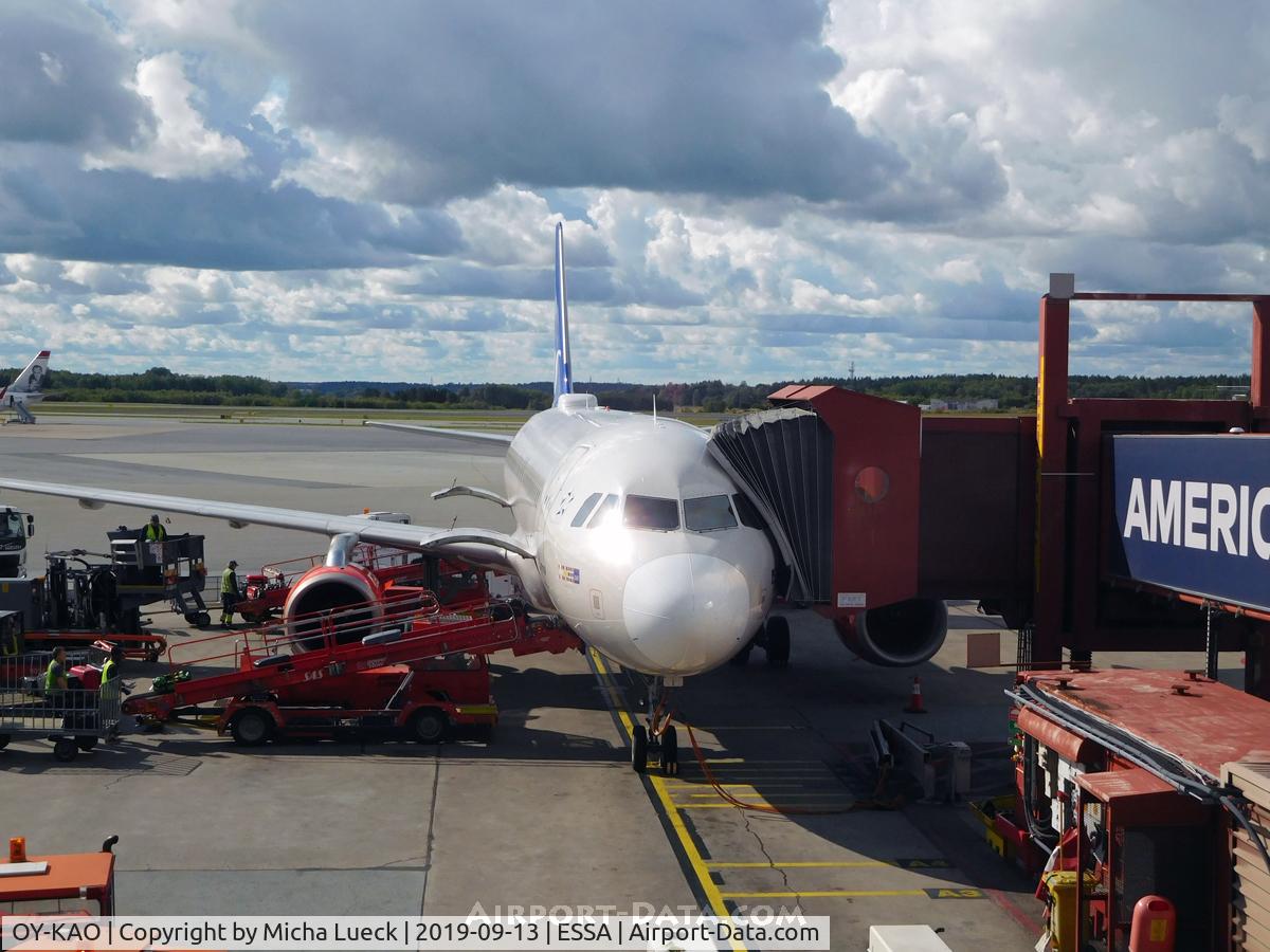 OY-KAO, 2006 Airbus A320-232 C/N 2990, At Arlanda