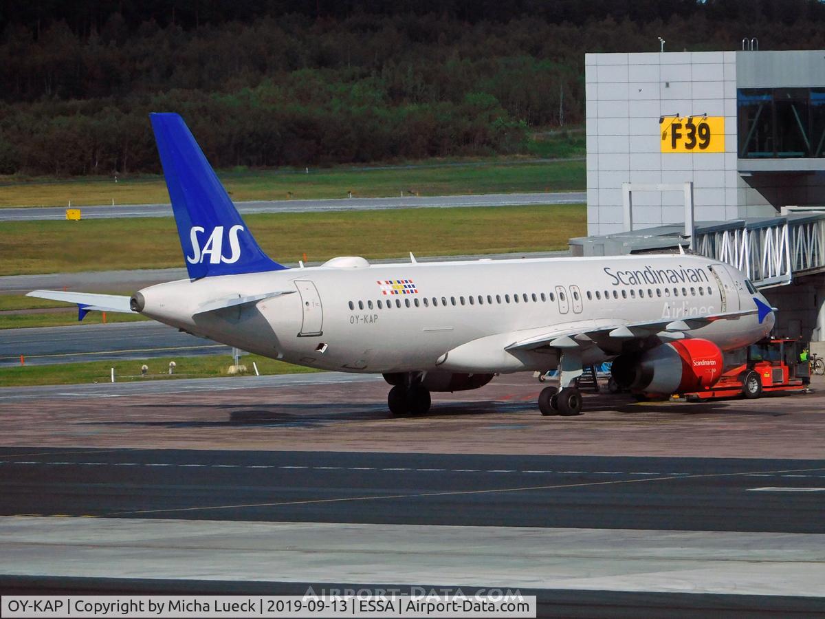 OY-KAP, 2007 Airbus A320-232 C/N 3086, At Arlanda