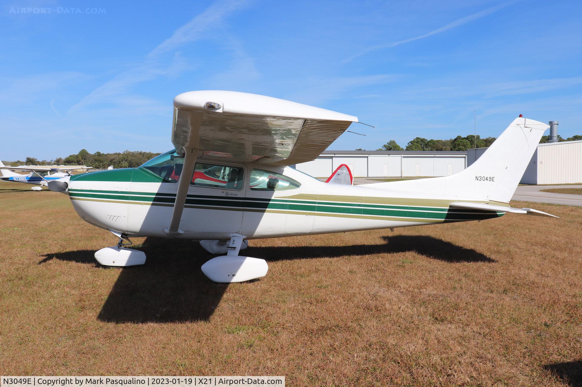 N3049E, 1982 Cessna 182R Skylane C/N 18268229, Cessna 182R