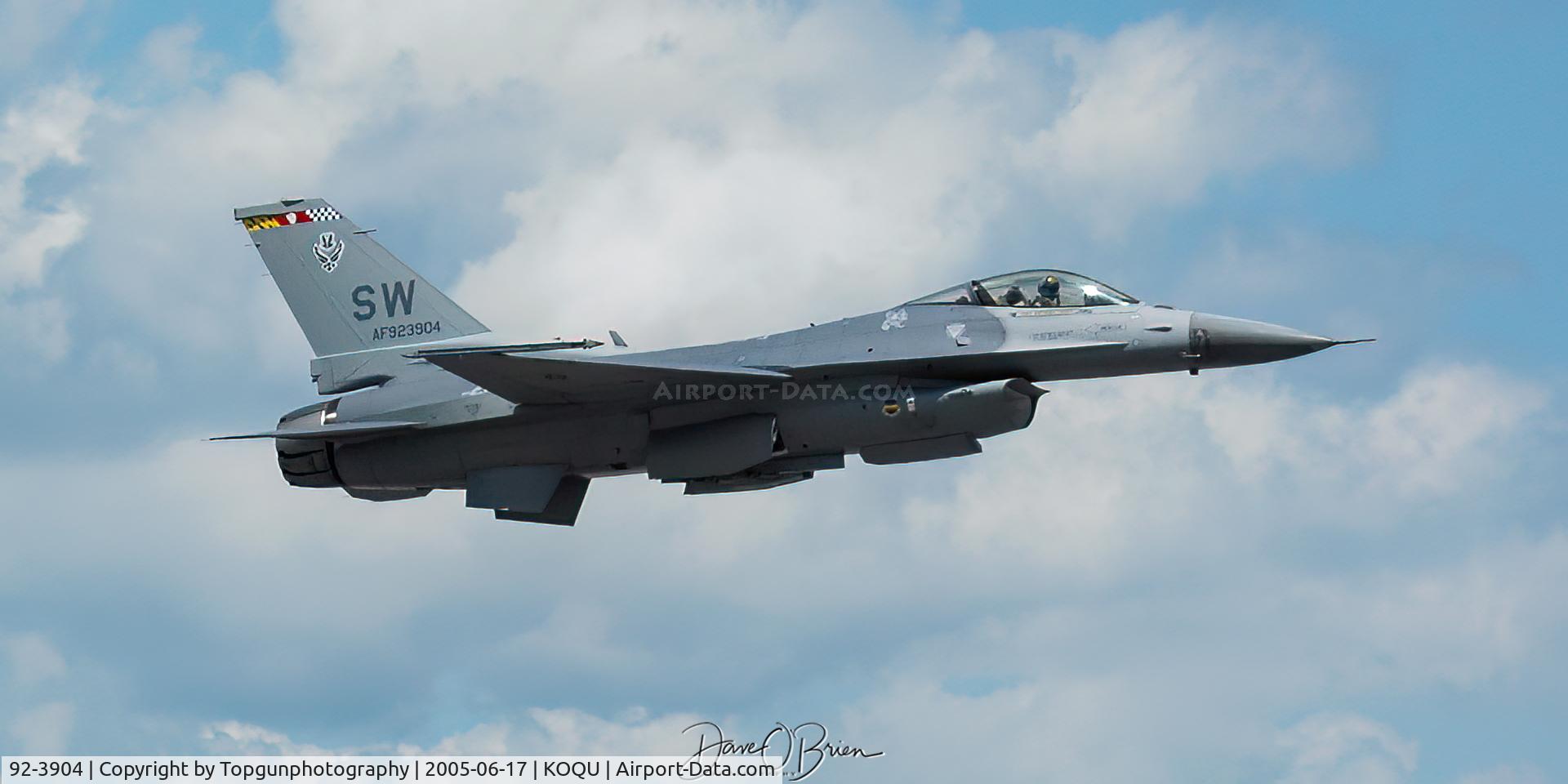 92-3904, 1992 Lockheed F-16C Fighting Falcon C/N CC-146, Viper Demo launch