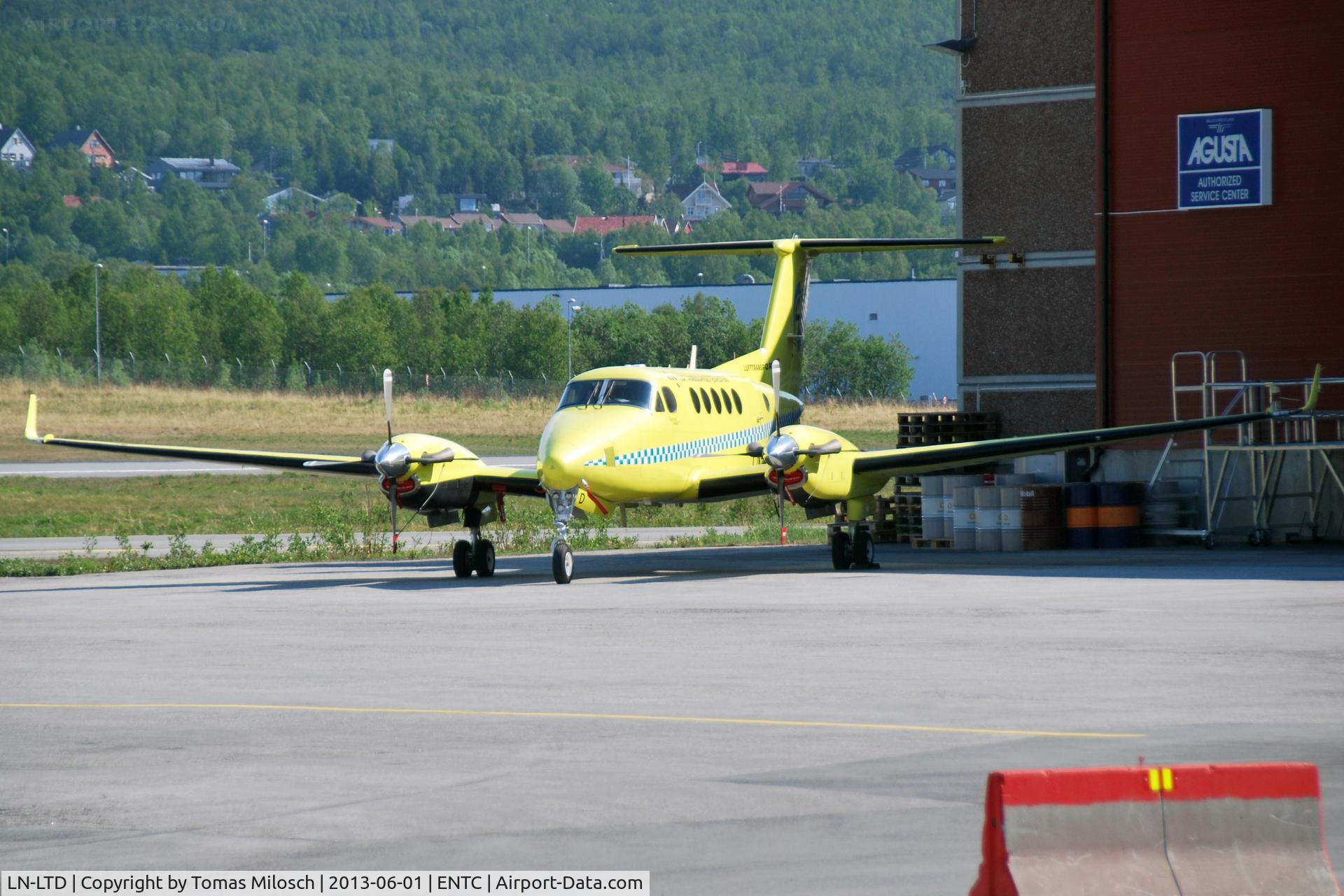 LN-LTD, Beechcraft B200 King Air C/N BB-2006, 