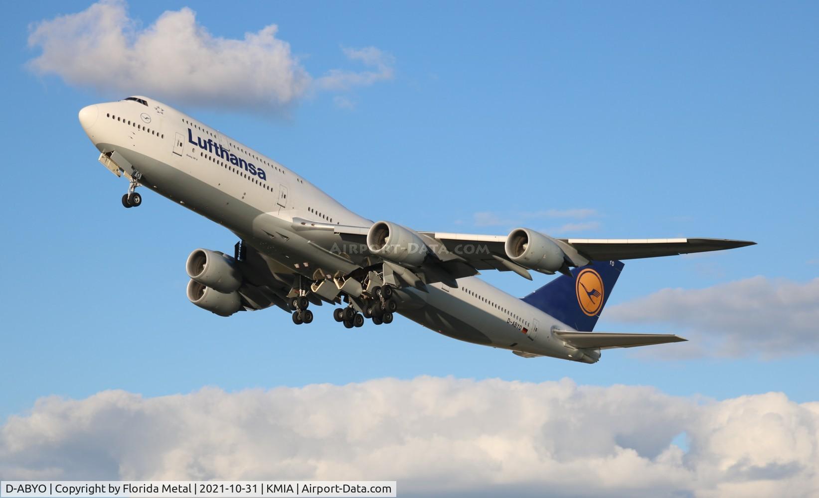 D-ABYO, 2014 Boeing 747-830 C/N 37841, Lufthansa 747-8 zx