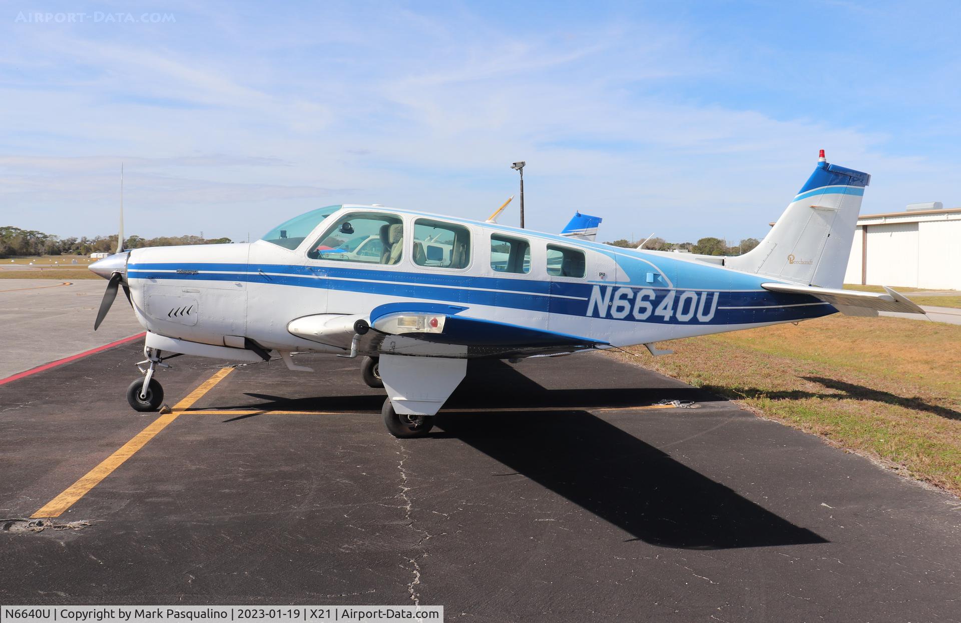 N6640U, 1979 Beech A36 Bonanza 36 C/N E-1537, Beech A35