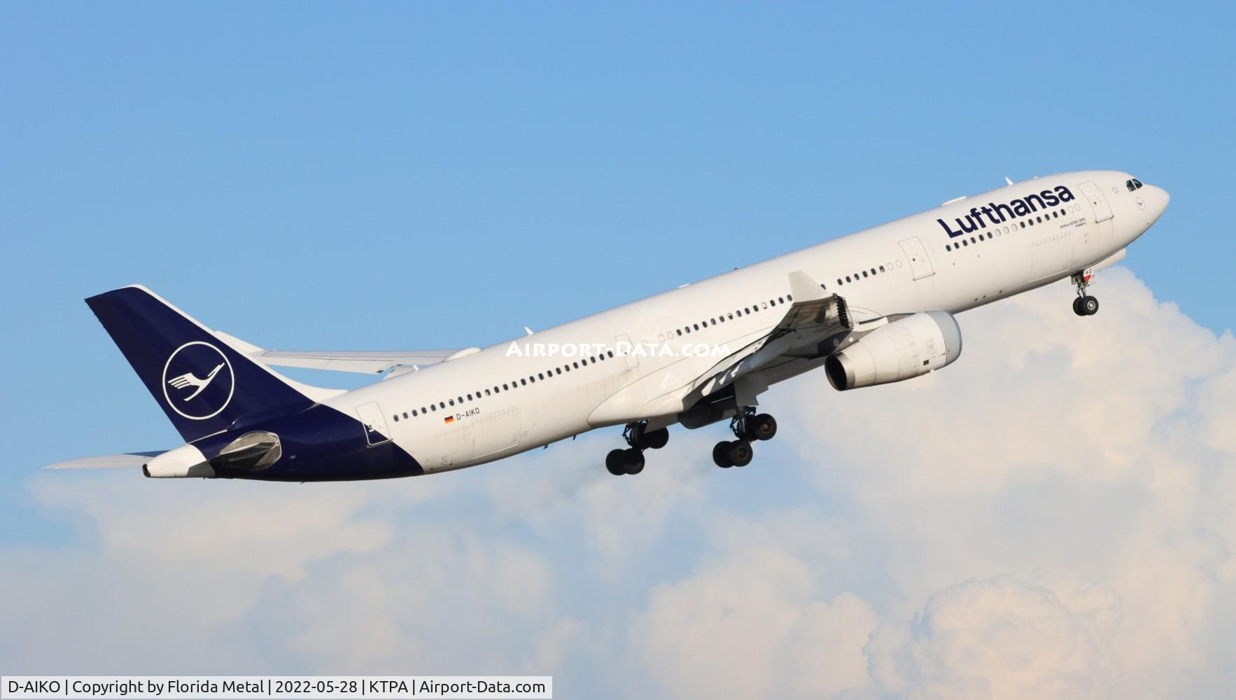 D-AIKO, 2009 Airbus A330-343X C/N 989, Lufthansa A330-300 zx
