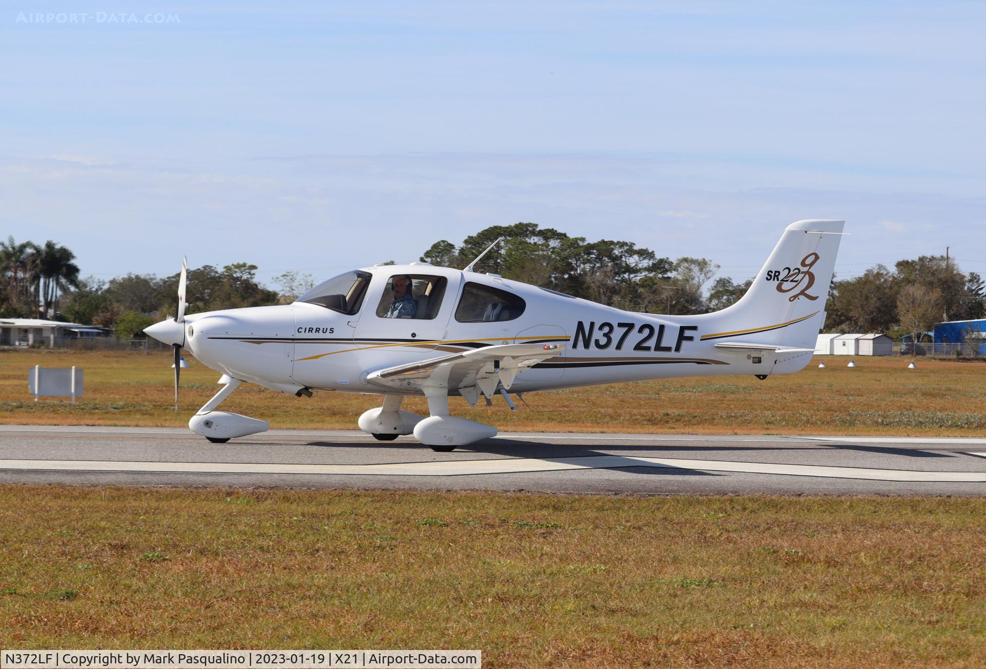 N372LF, 2004 Cirrus SR22 C/N 1074, Cirrus SR22