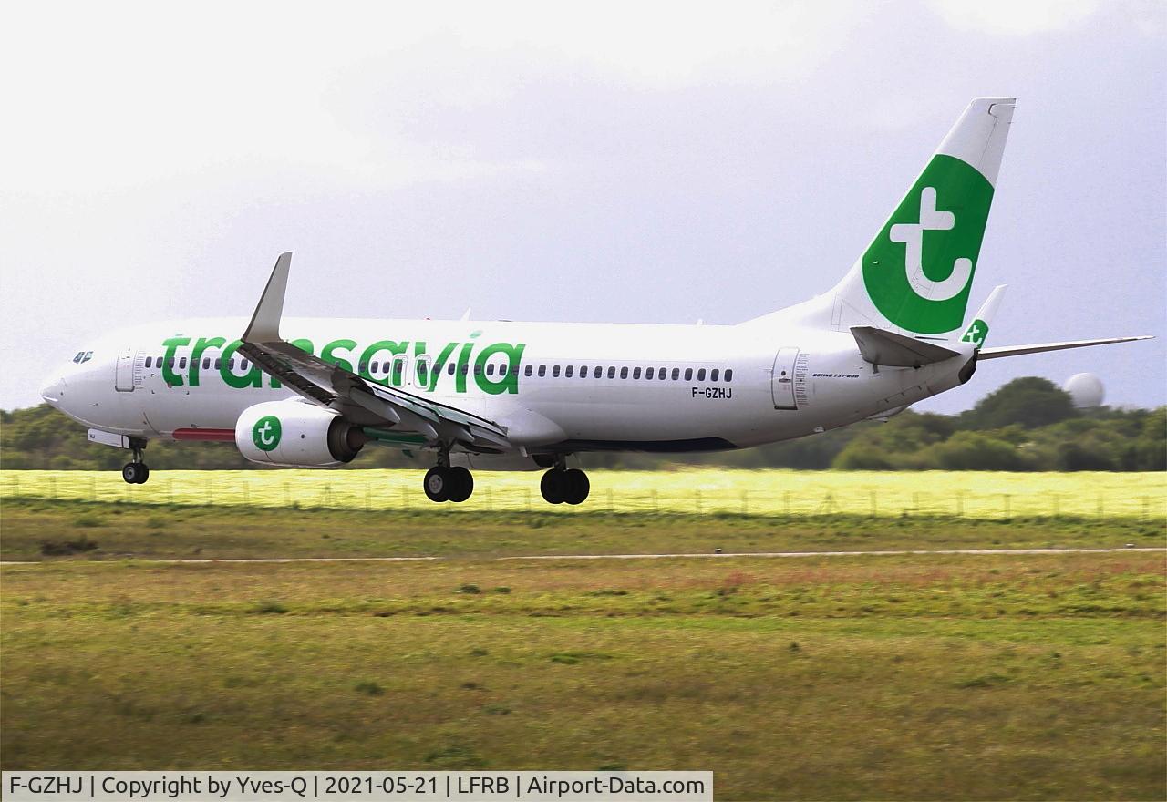 F-GZHJ, 2013 Boeing 737-86J C/N 37778, Boeing 737-86J, Landing rwy 25L, Brest-Bretagne Airport (LFRB-BES)