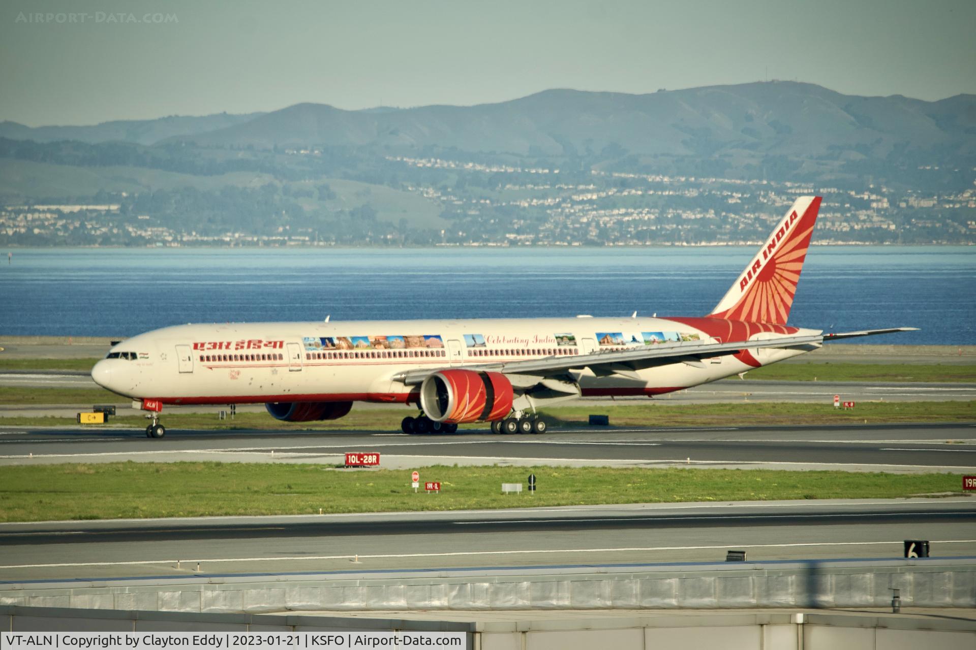 VT-ALN, 2008 Boeing 777-337/ER C/N 36312, Sky Terrace SFO 2023.