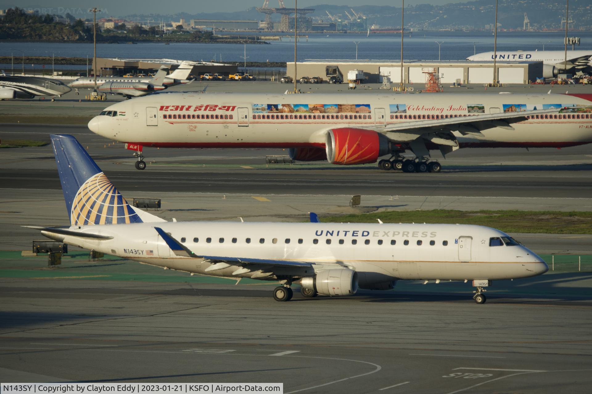 N143SY, 2015 Embraer 175LR (ERJ-170-200LR) C/N 17000476, SFO 2023.