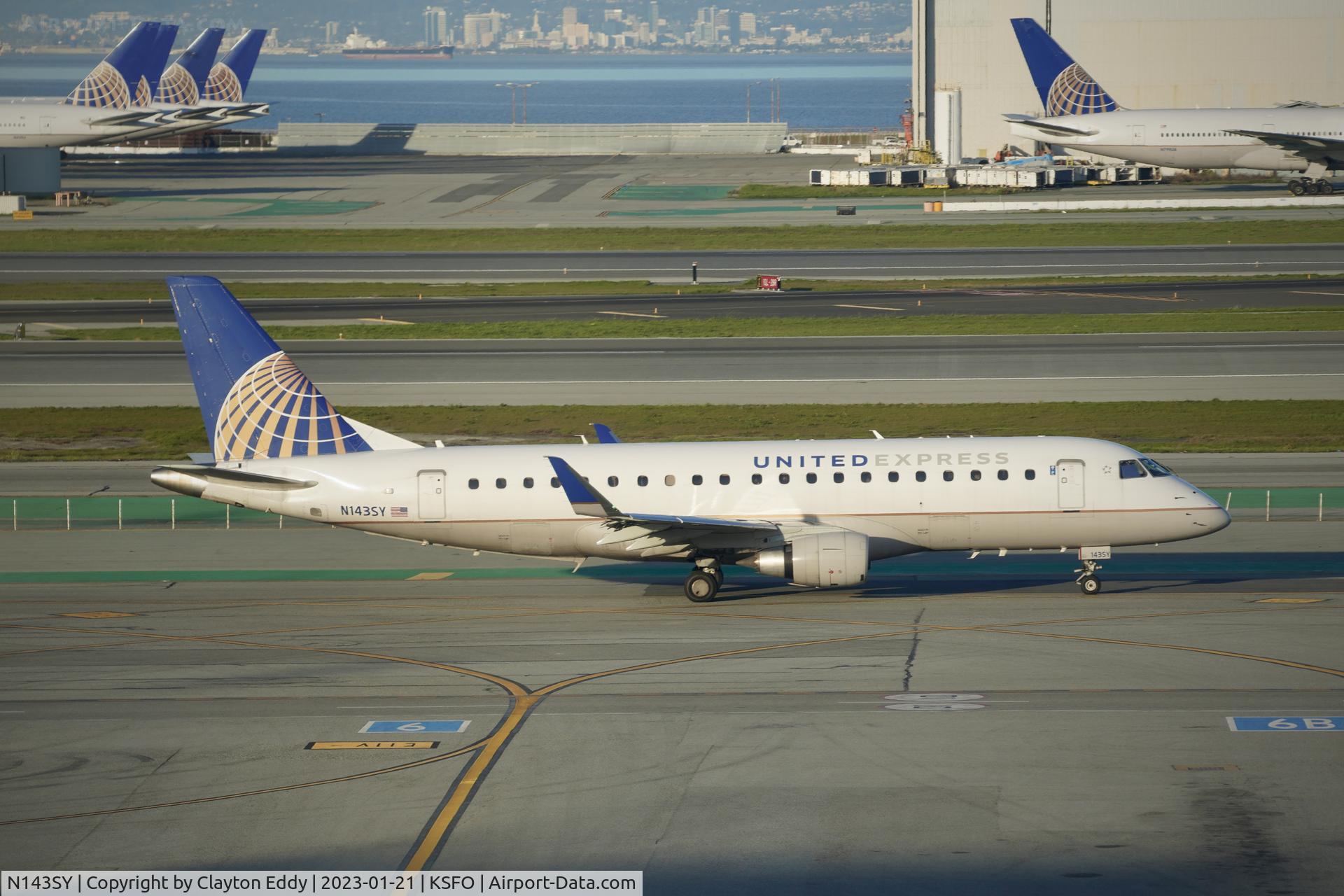N143SY, 2015 Embraer 175LR (ERJ-170-200LR) C/N 17000476, SFO 2023.