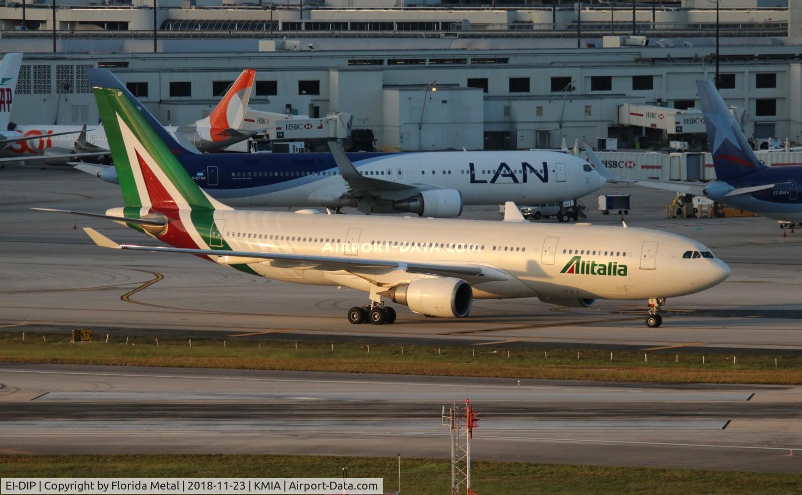 EI-DIP, 2000 Airbus A330-202 C/N 339, Alitalia A332 zx