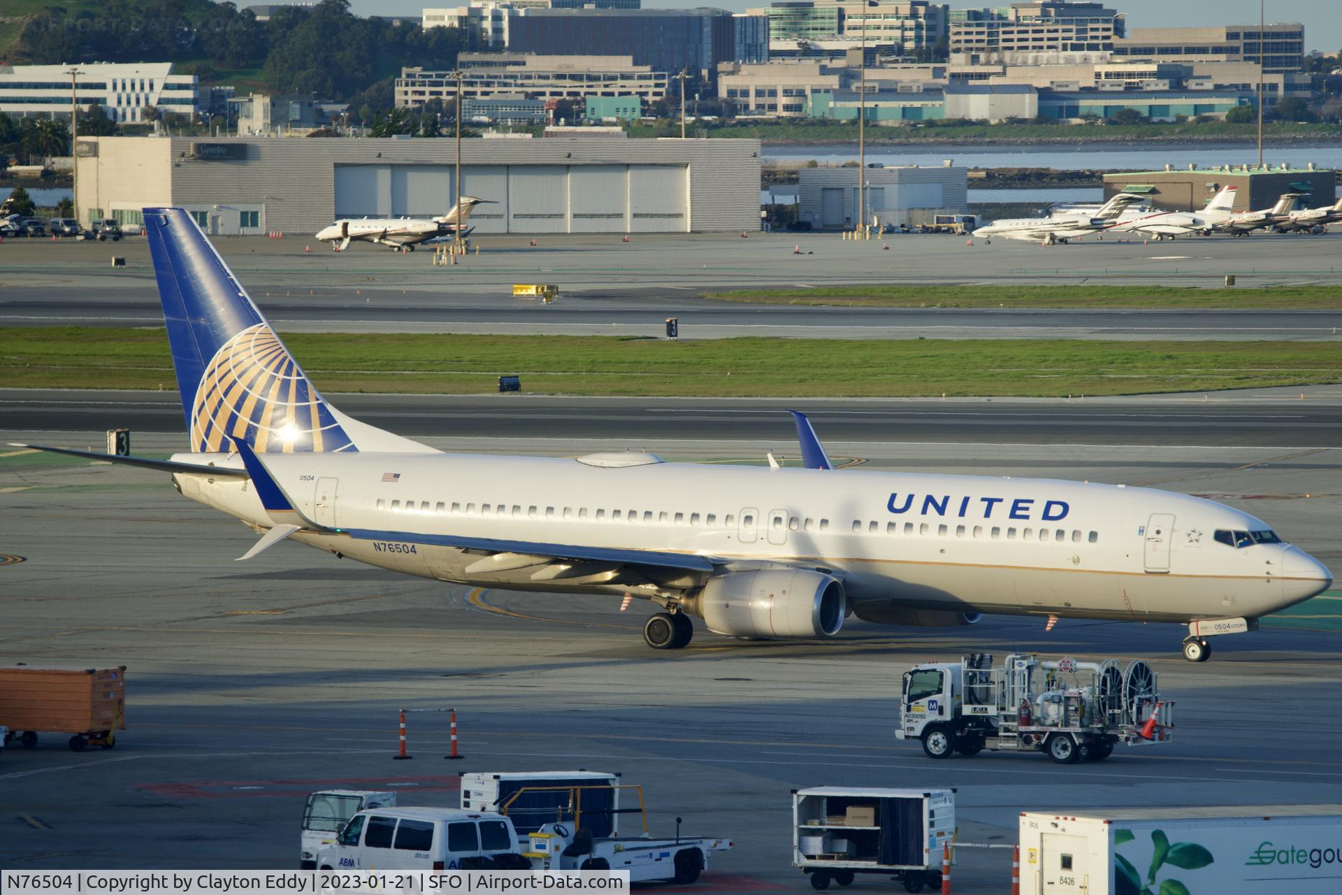 N76504, 2006 Boeing 737-824 C/N 31604, SFO 2023.