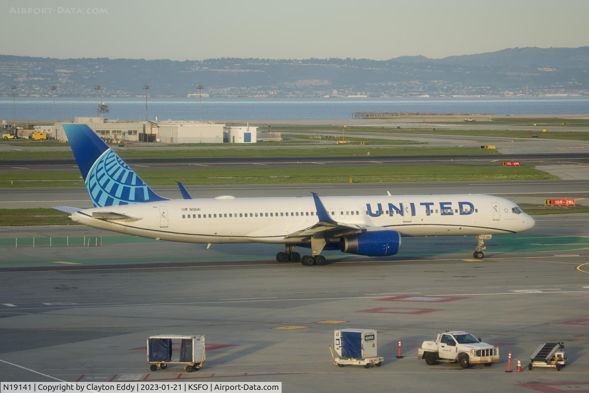 N19141, 2000 Boeing 757-224 C/N 30354, SFO 2023.
