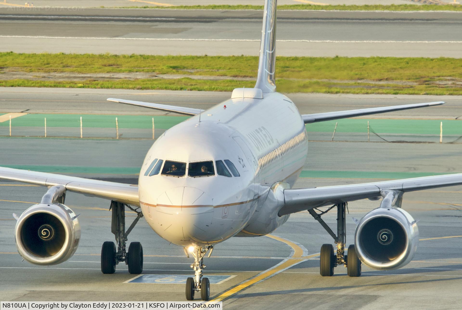 N810UA, 1998 Airbus A319-131 C/N 843, SFO 2023.