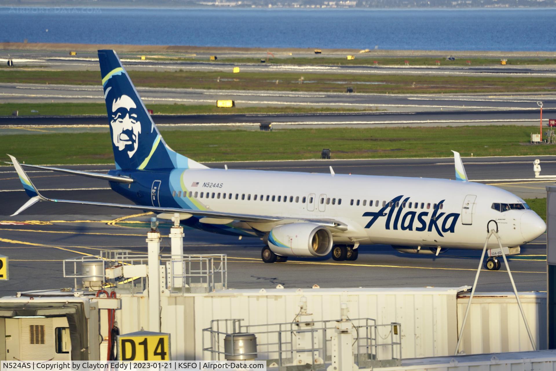 N524AS, 2009 Boeing 737-890 C/N 35195, SFO 2023.