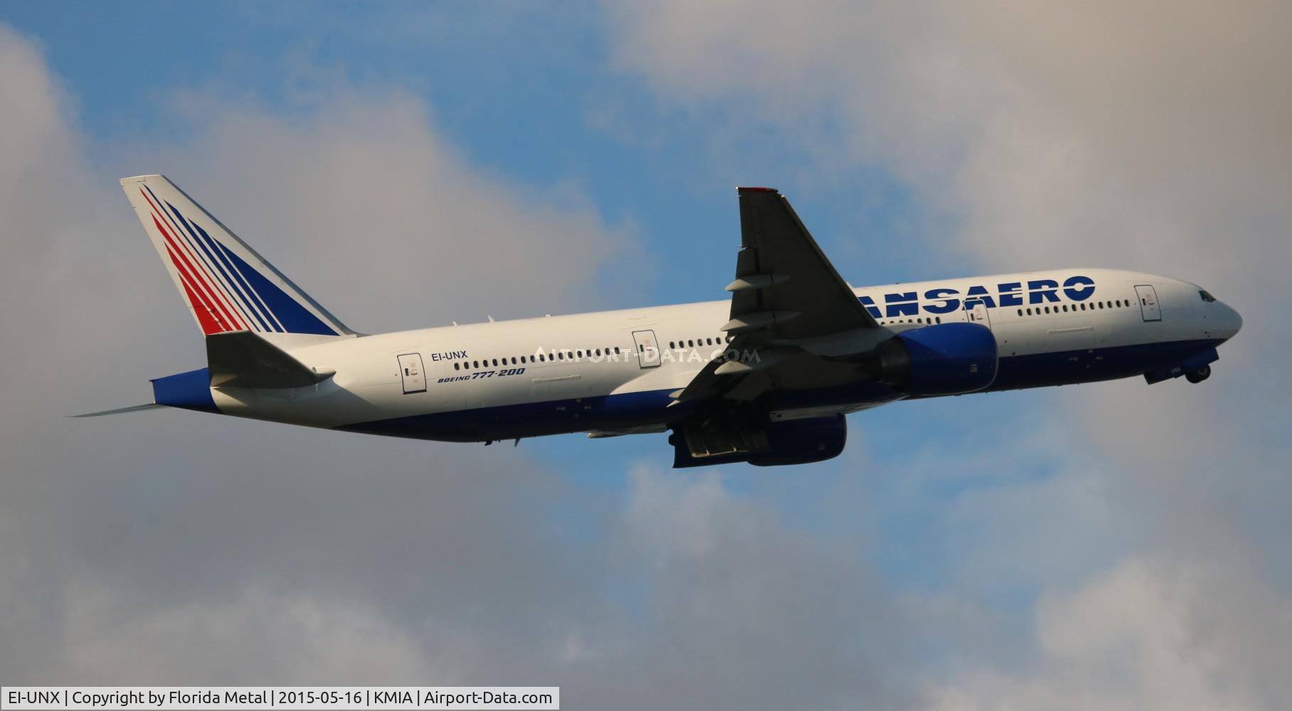EI-UNX, 1999 Boeing 777-222/ER C/N 30213, Transaero 772 zx