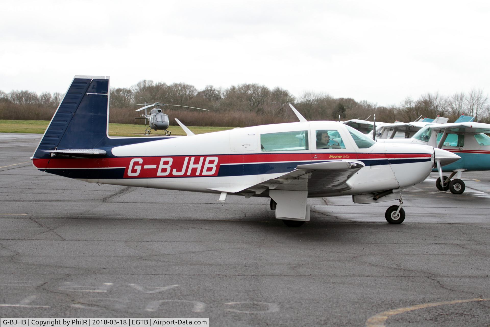 G-BJHB, 1981 Mooney M20J 201 C/N 24-1190, G-BJHB 1981 Mooney M20J Booker