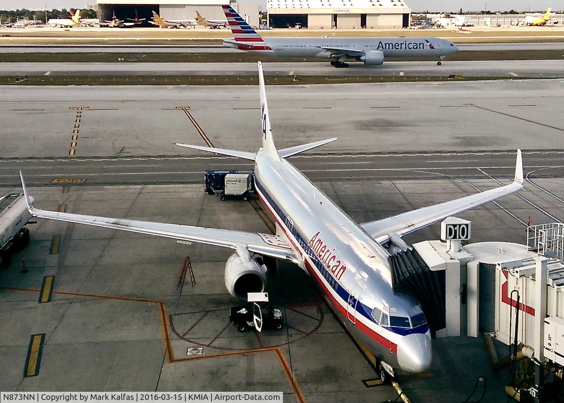 N873NN, 2011 Boeing 737-823 C/N 40766, American Boeing 737-823, N873NN at D10 MIA