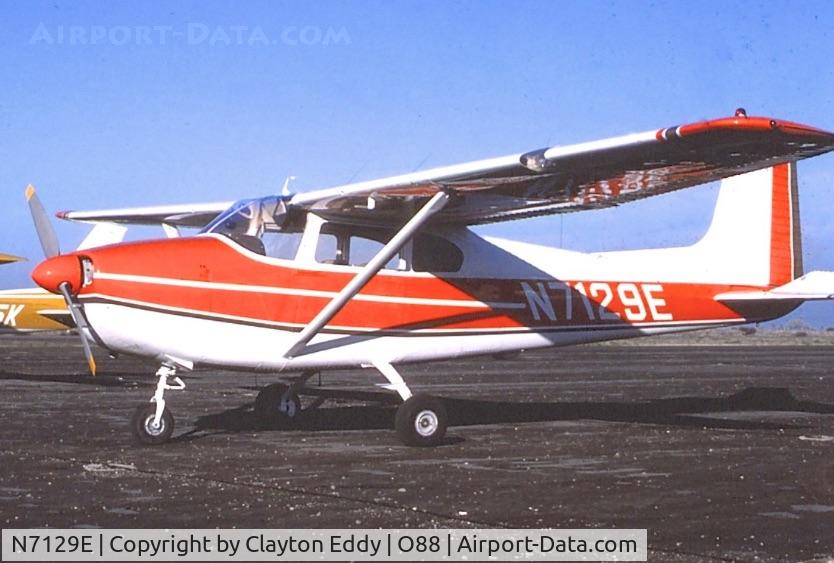 N7129E, 1959 Cessna 182 Skylane C/N 0000, Old Rio Vista airport in California late 1970's