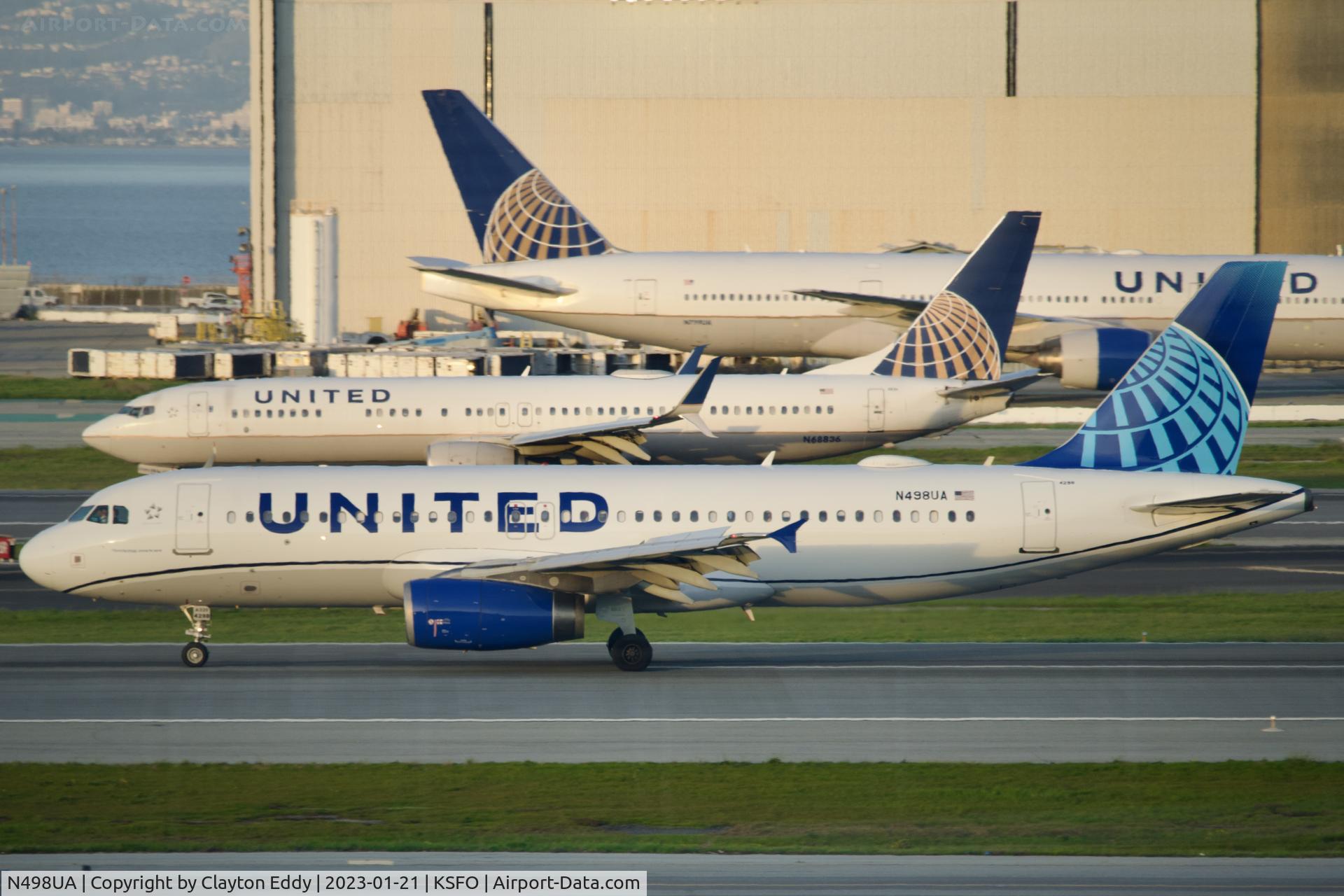 N498UA, 2002 Airbus A320-232 C/N 1865, SFO 2023.