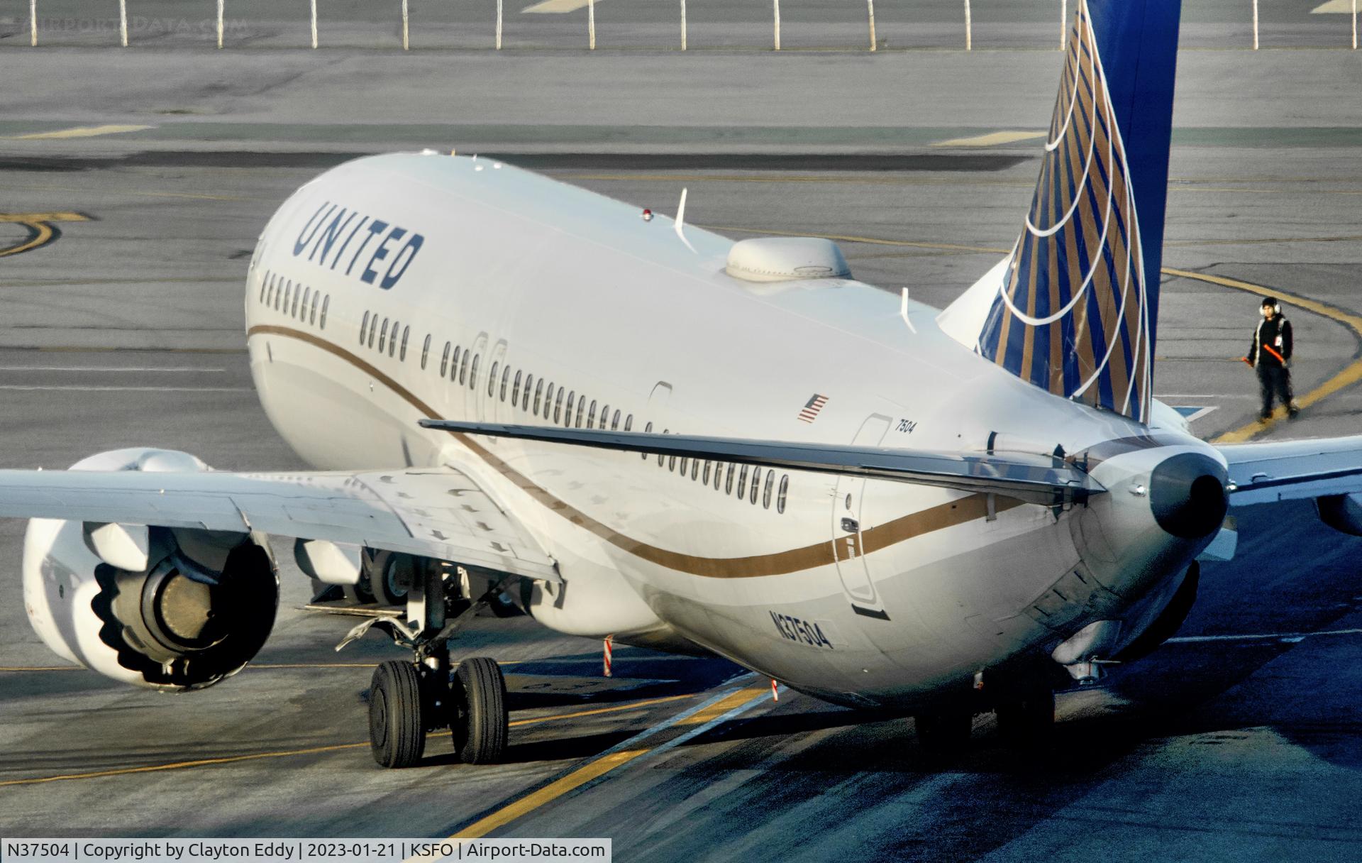 N37504, 2018 Boeing 737-9 MAX C/N 43435, SFO 2023.