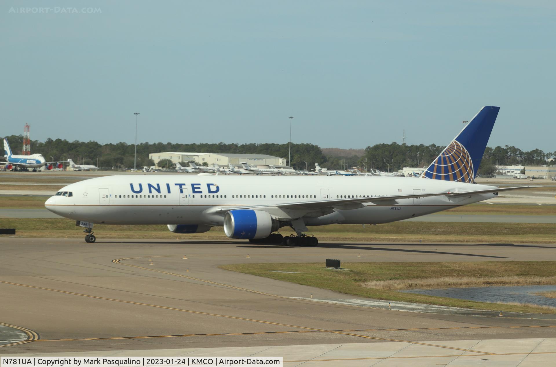 N781UA, 1996 Boeing 777-222 C/N 26945, Boeing 777-222