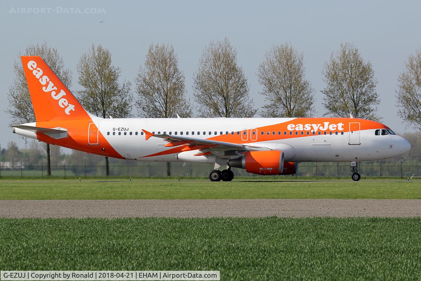 G-EZUJ, 2011 Airbus A320-214 C/N 4740, at spl