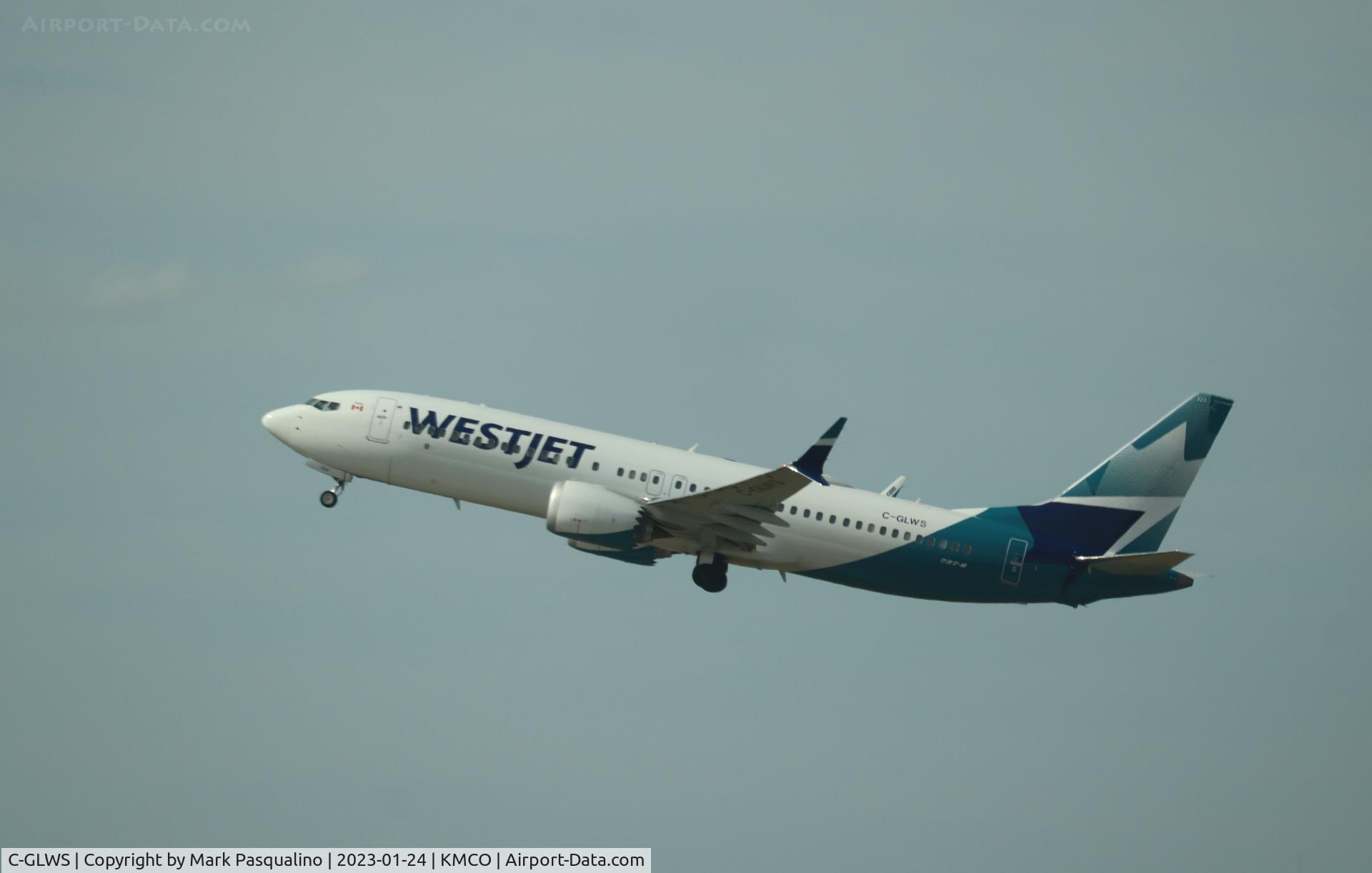 C-GLWS, 2001 Boeing 737-76N C/N 32581, Boeing 737-76N