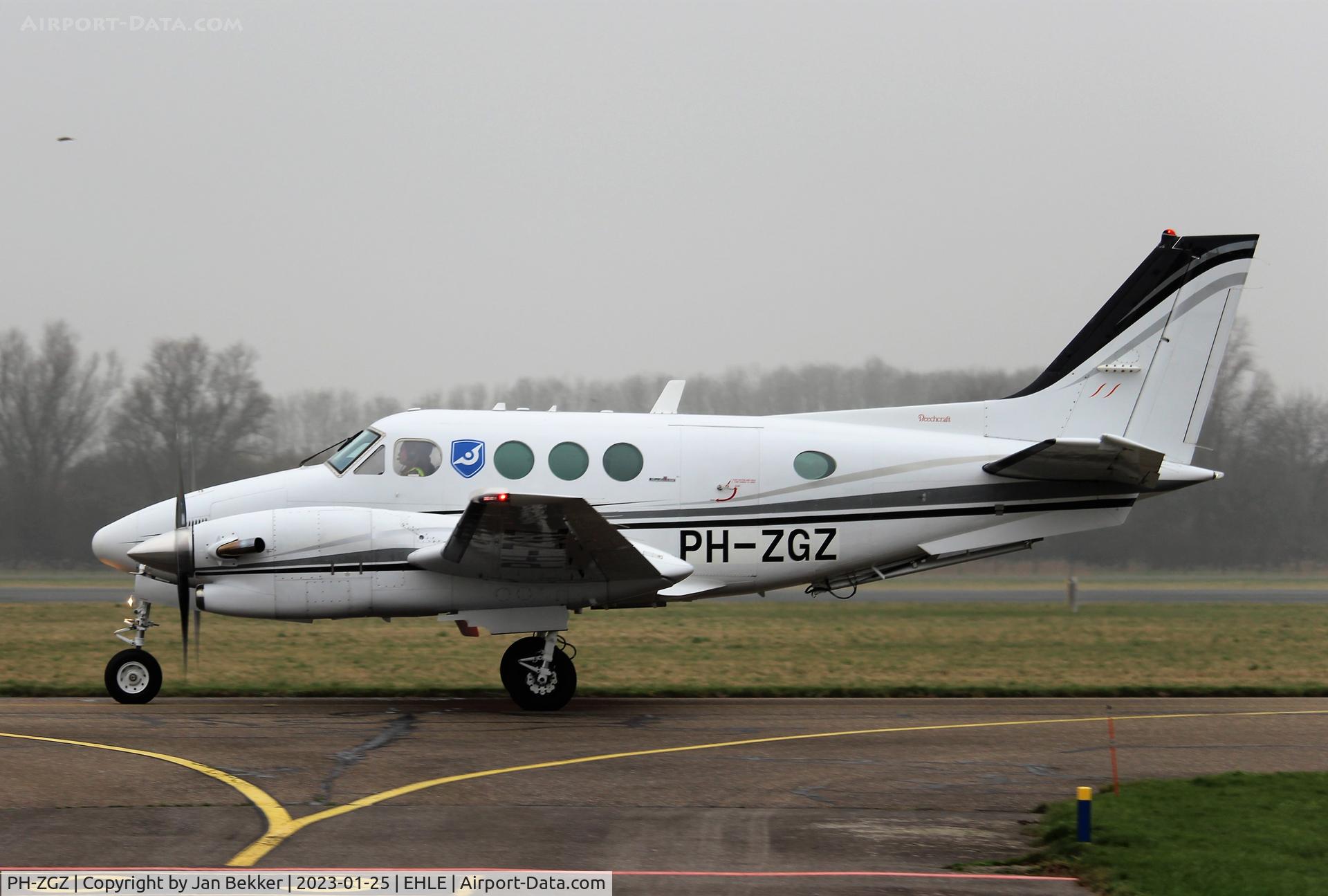 PH-ZGZ, 1990 Beech C90A King Air King Air C/N LJ-1236, Lelystad Airport