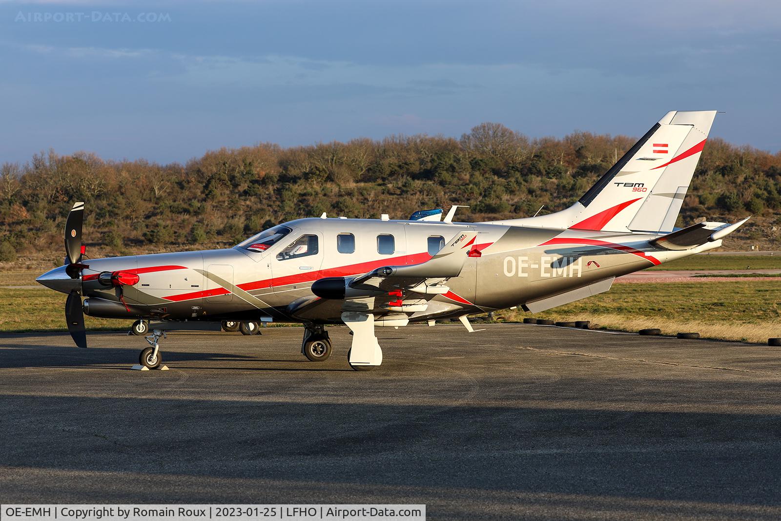 OE-EMH, 2022 Daher TBM-960 C/N 1448, Parked, from Linz (LOWL)