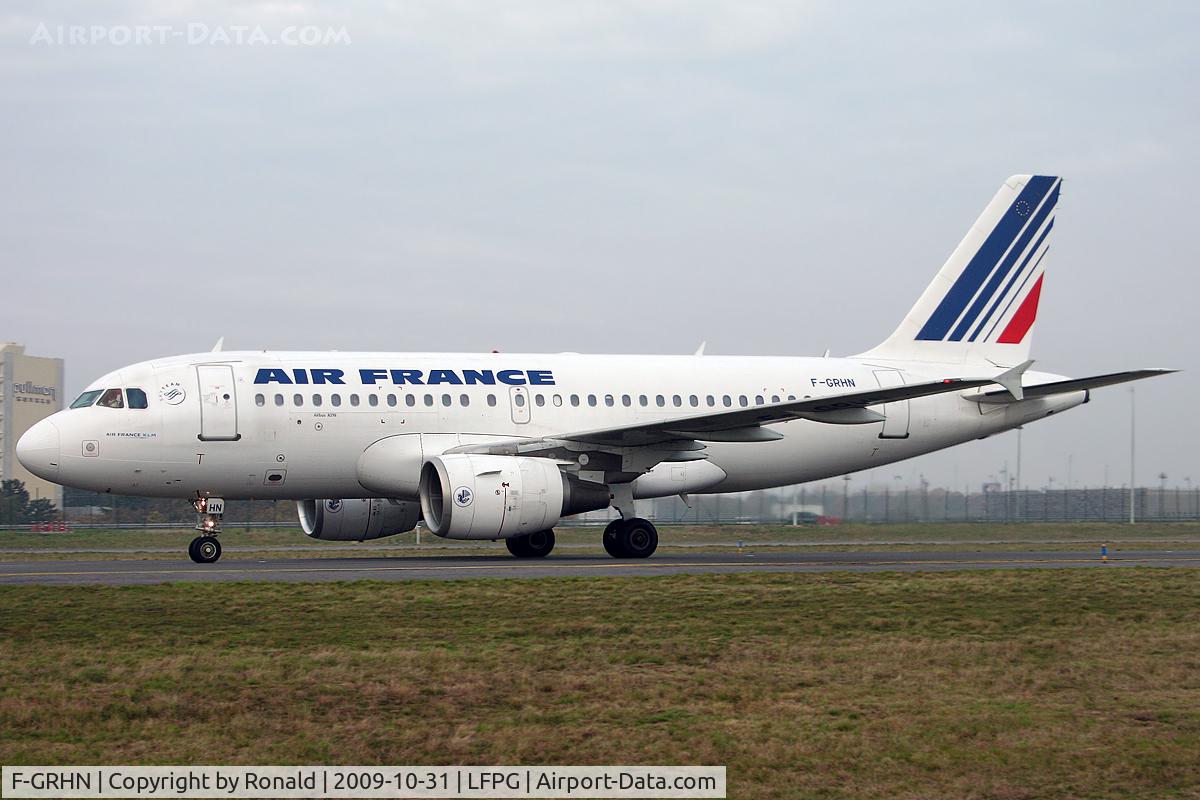F-GRHN, 2000 Airbus A319-111 C/N 1267, at cdg