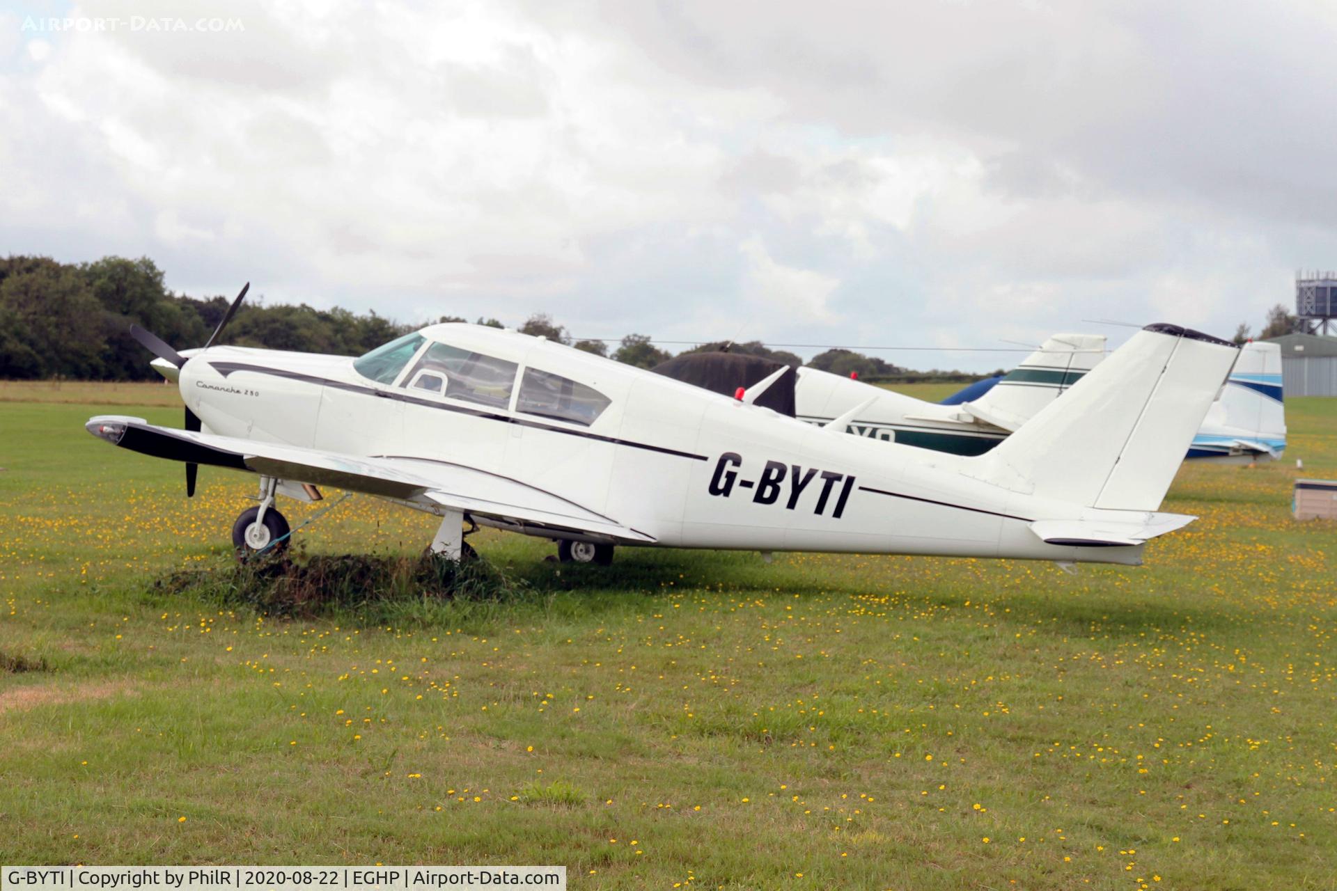 G-BYTI, 1963 Piper PA-24-250 Comanche C/N 24-3489, G-BYTI 1963 Piper PA-24 Comanche Popham