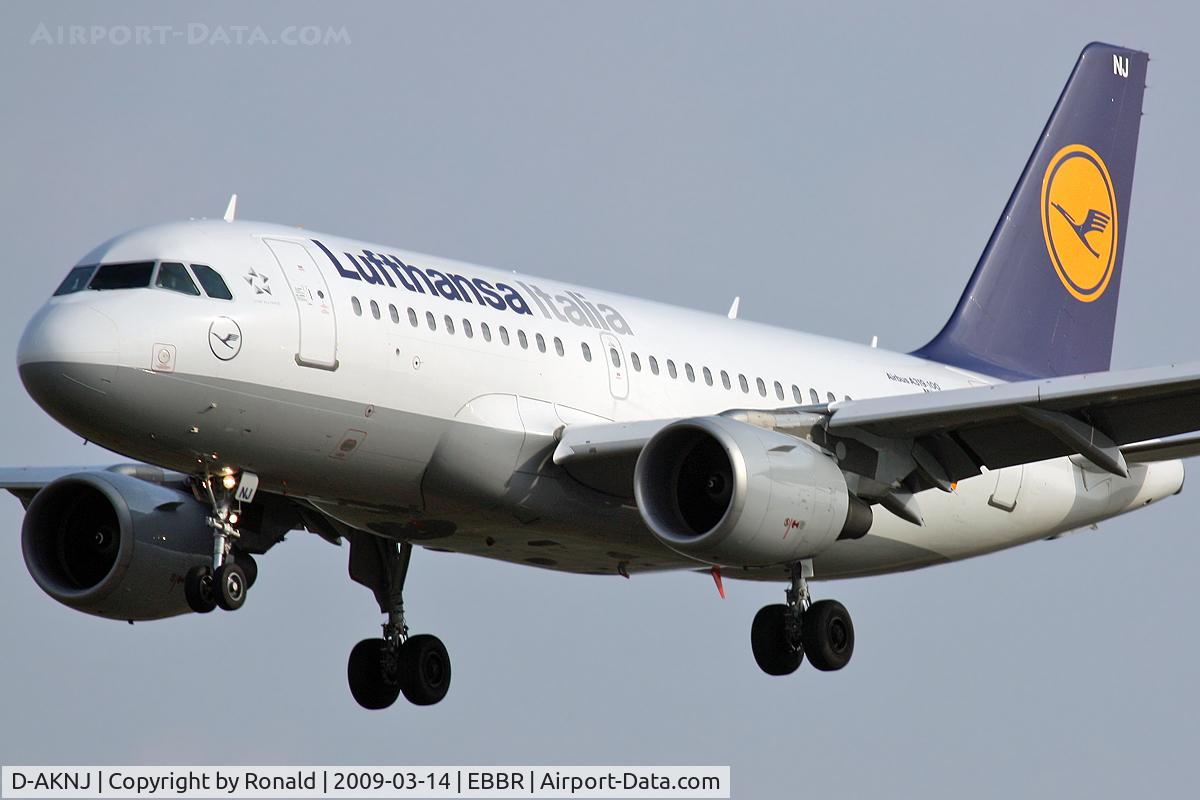 D-AKNJ, 2000 Airbus A319-112 C/N 1172, at bru