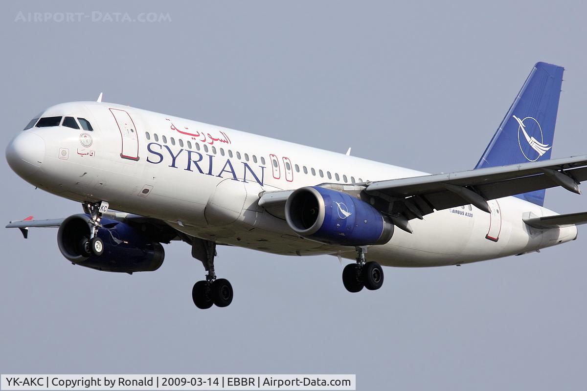 YK-AKC, 1999 Airbus A320-232 C/N 1032, at bru
