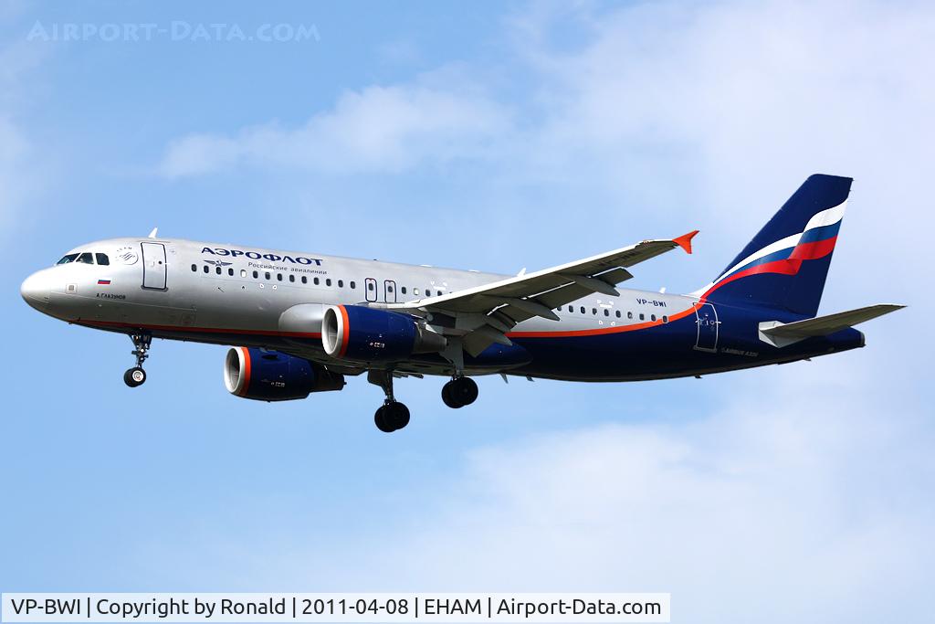 VP-BWI, 2004 Airbus A320-214 C/N 2163, at spl