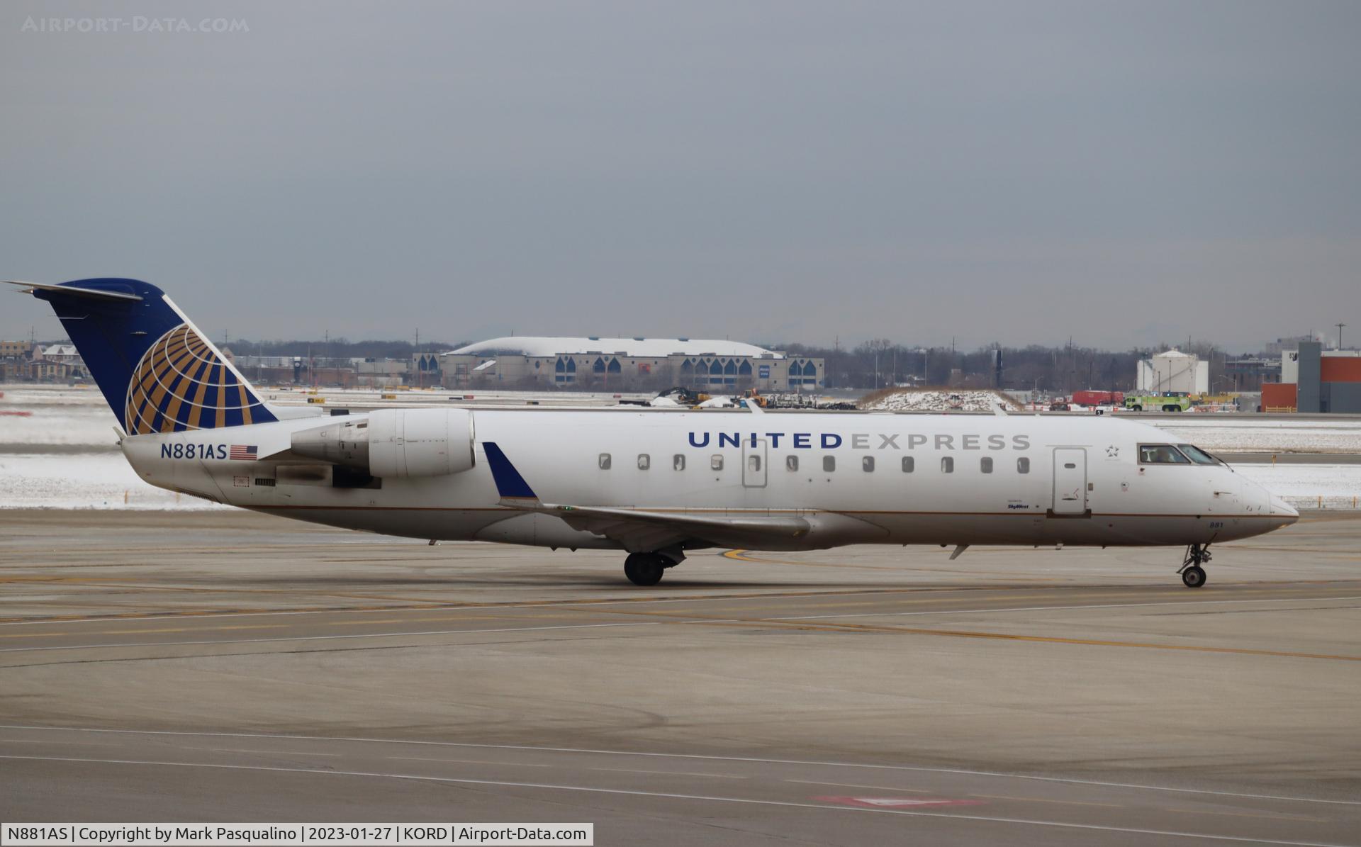 N881AS, 2001 Bombardier CRJ-200ER (CL-600-2B19) C/N 7496, CL-600-2B19