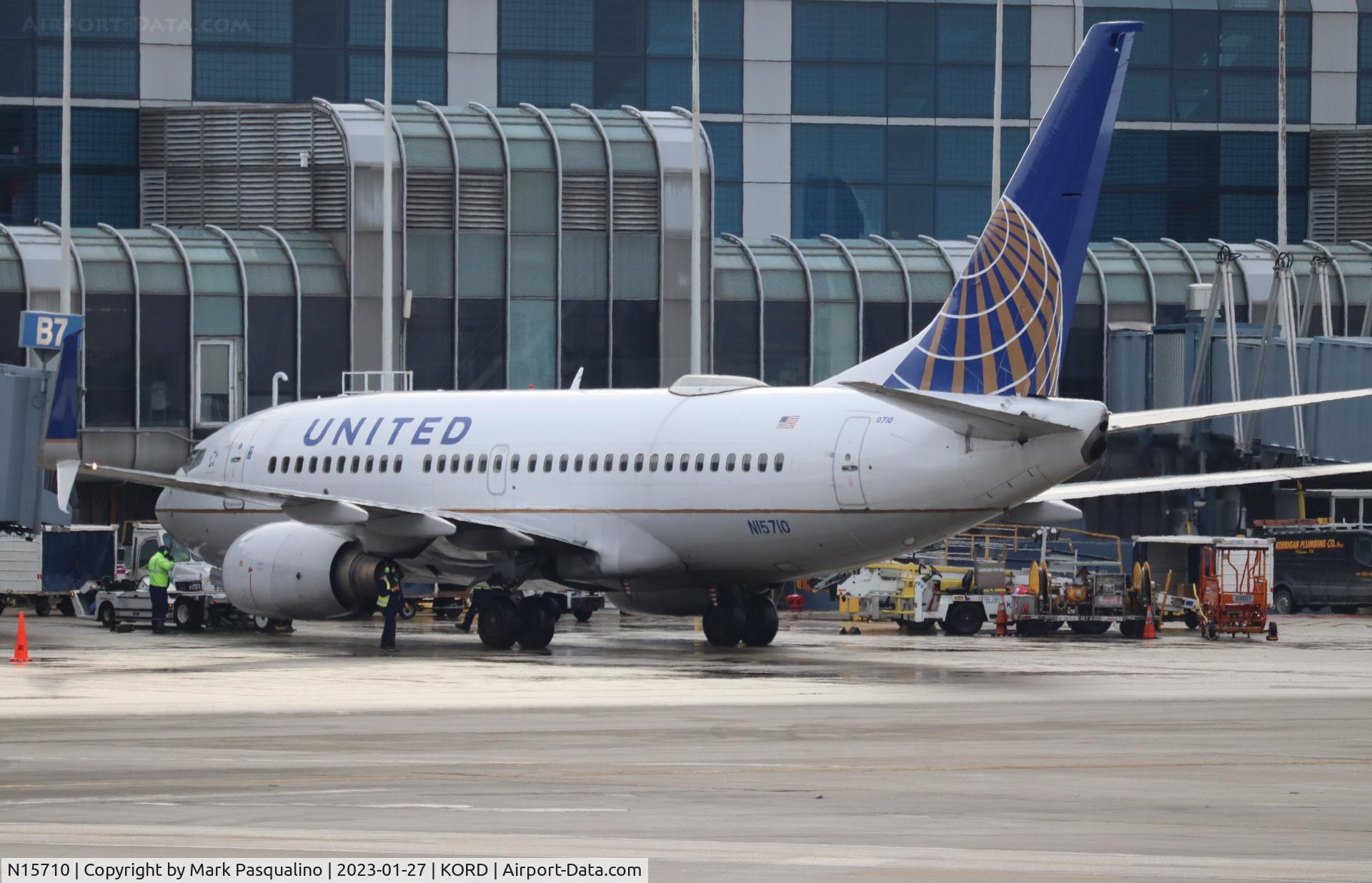 N15710, 1998 Boeing 737-724 C/N 28780, Boeing 737-724
