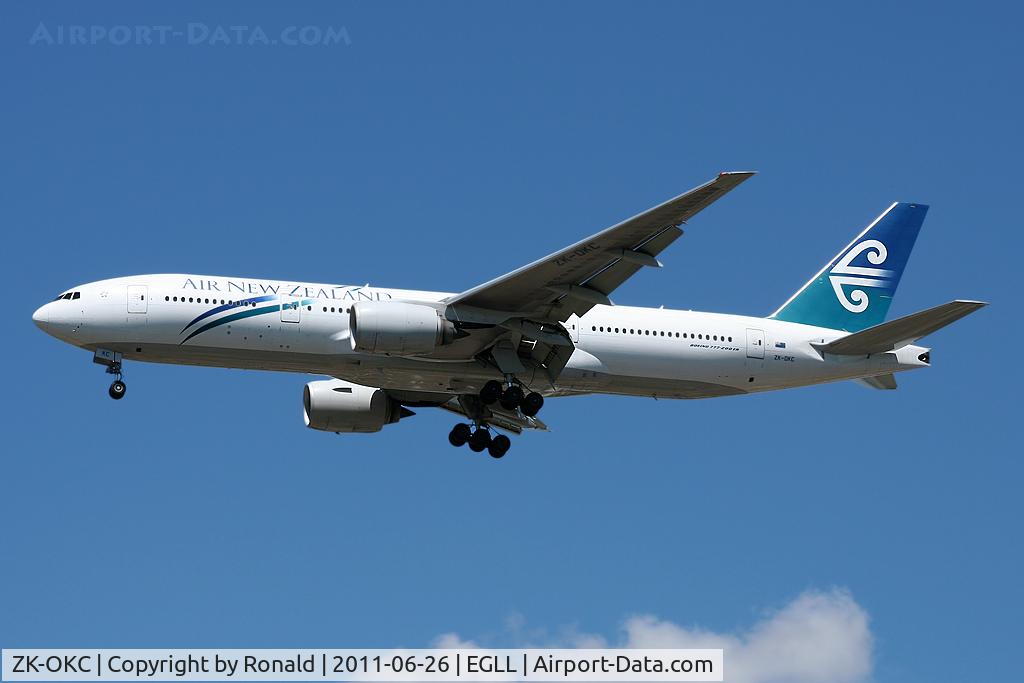 ZK-OKC, 2006 Boeing 777-219/ER C/N 34377, at lhr