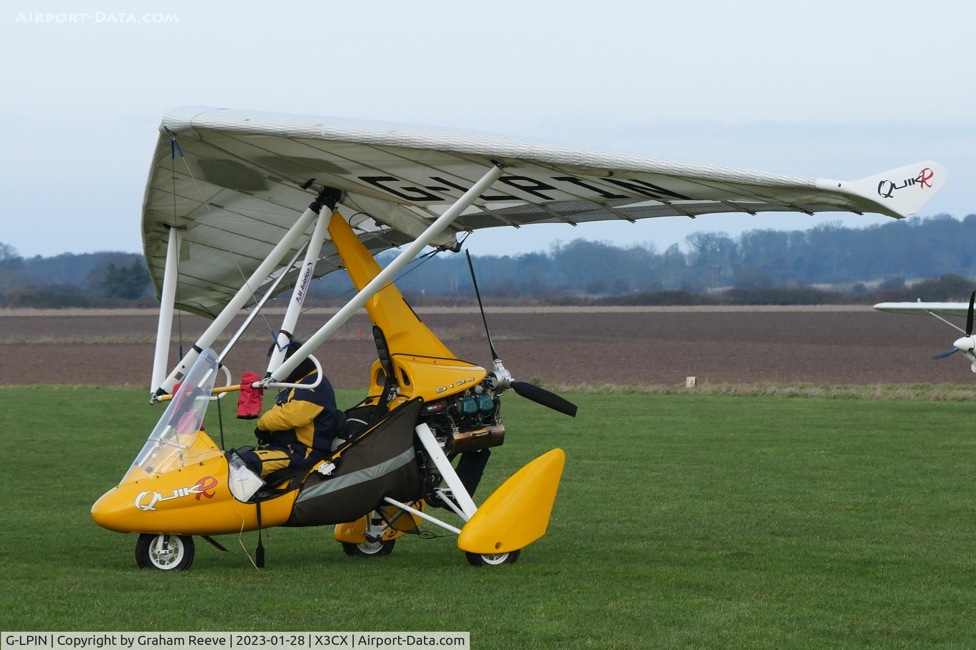 G-LPIN, 2009 P&M Aviation QuikR C/N 8424, Just landed at Northrepps.