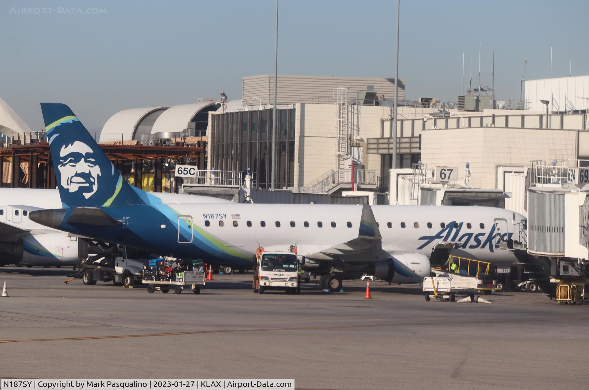 N187SY, 2017 Embraer 175LR (ERJ-170-200LR) C/N 17000627, ERJ-170-200LR