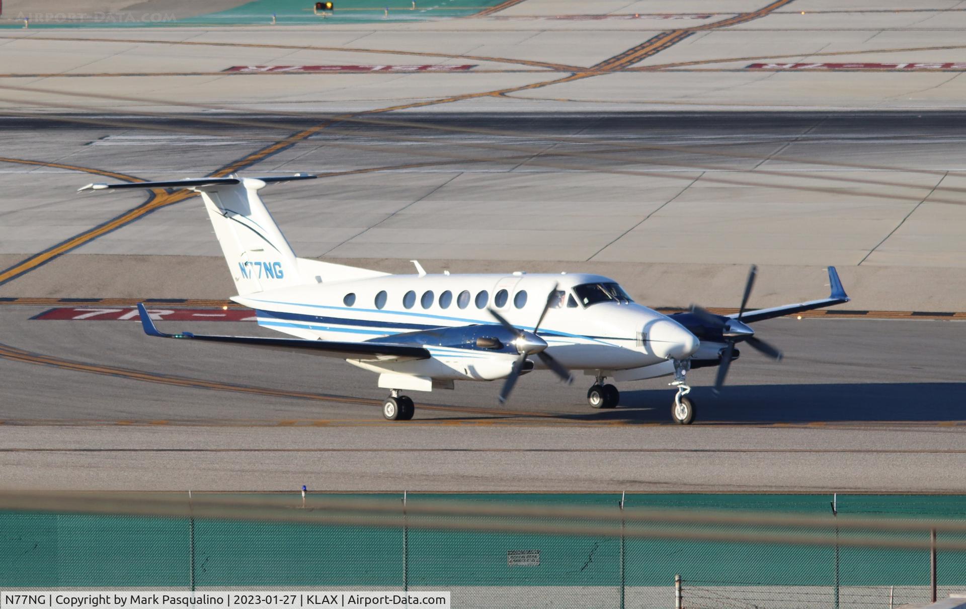 N77NG, 2016 Beechcraft Super King Air 350 C/N FL-1048, Beech 350