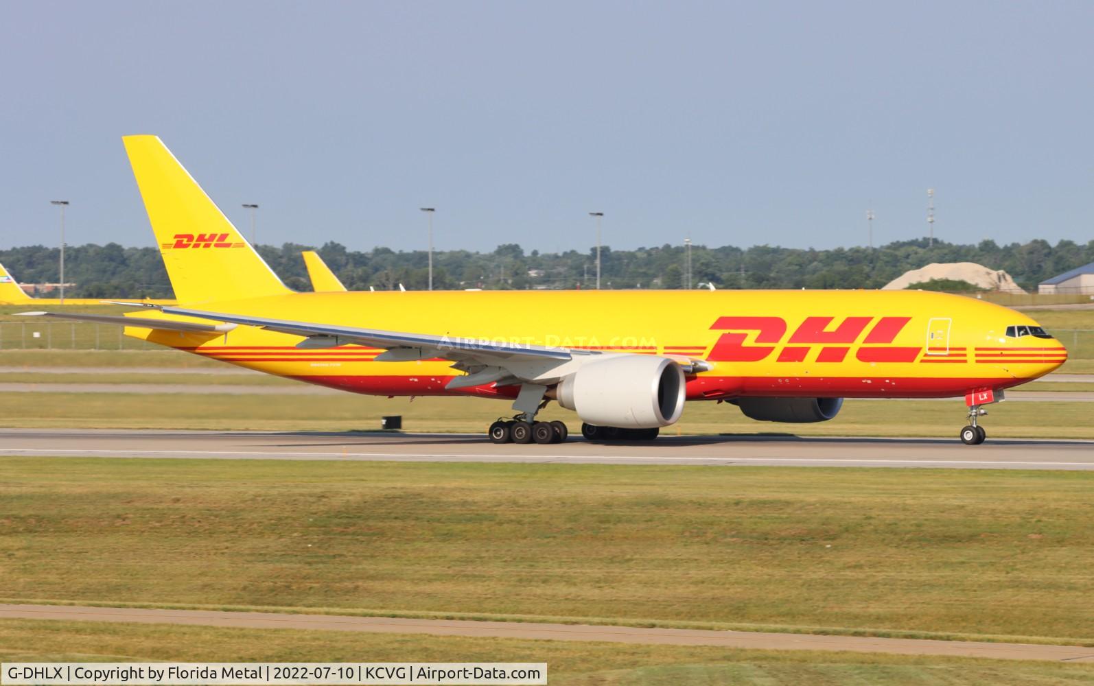 G-DHLX, 2022 Boeing 777F C/N 67139, DHL UK 777-200LRF zx