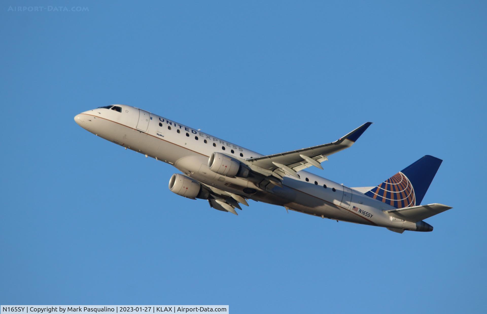 N165SY, 2016 Embraer 175LR (ERJ-170-200LR) C/N 17000613, ERJ-170-200LR