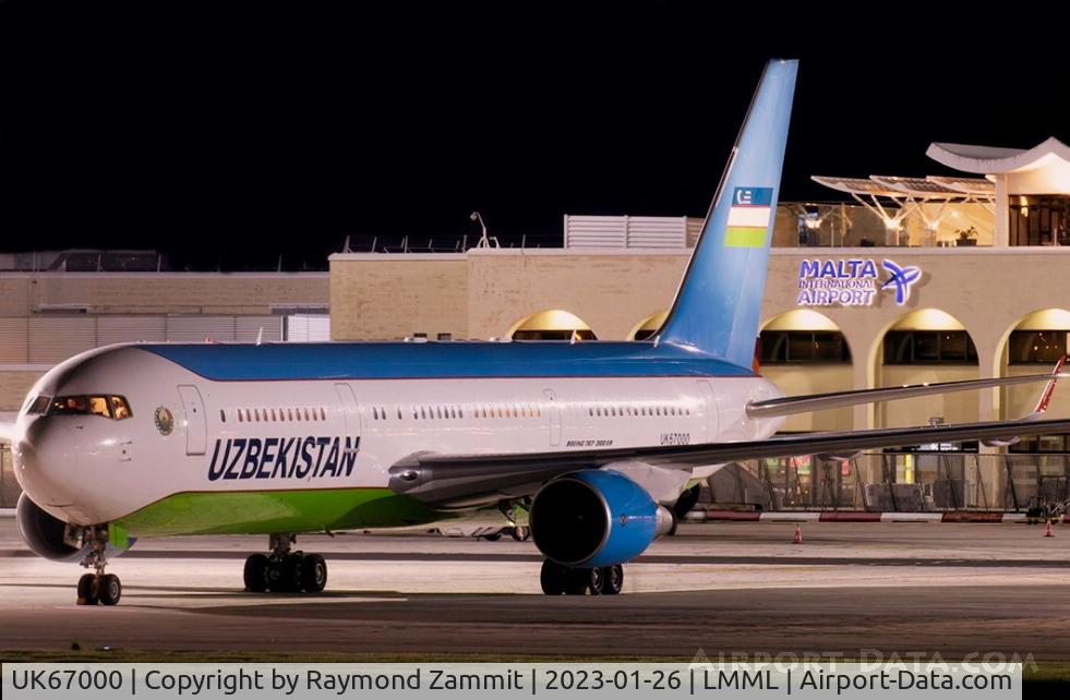 UK67000, 2007 Boeing 767-3CBER C/N 35796, B767 UK67000 Government of Uzbekistan