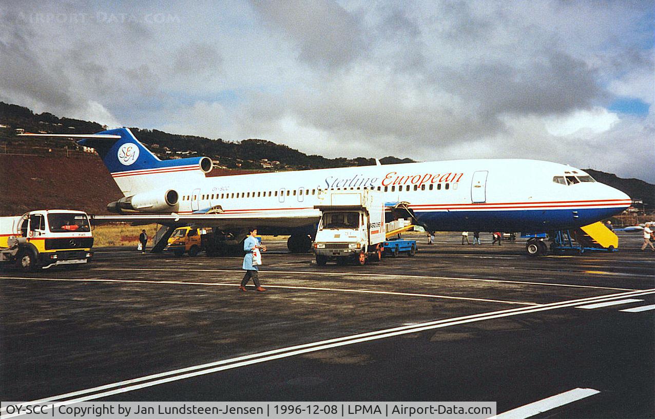 OY-SCC, 1979 Boeing 727-212 C/N 21945, Boeing 727 OY-SCC from Sterling European Airlines 
seen at Madeira-Funchal Airport shortly after arrival 
from Copenhagen and Billund. Plane built in 1979 and 
registered as OY-SCC from 1995 to 1999.