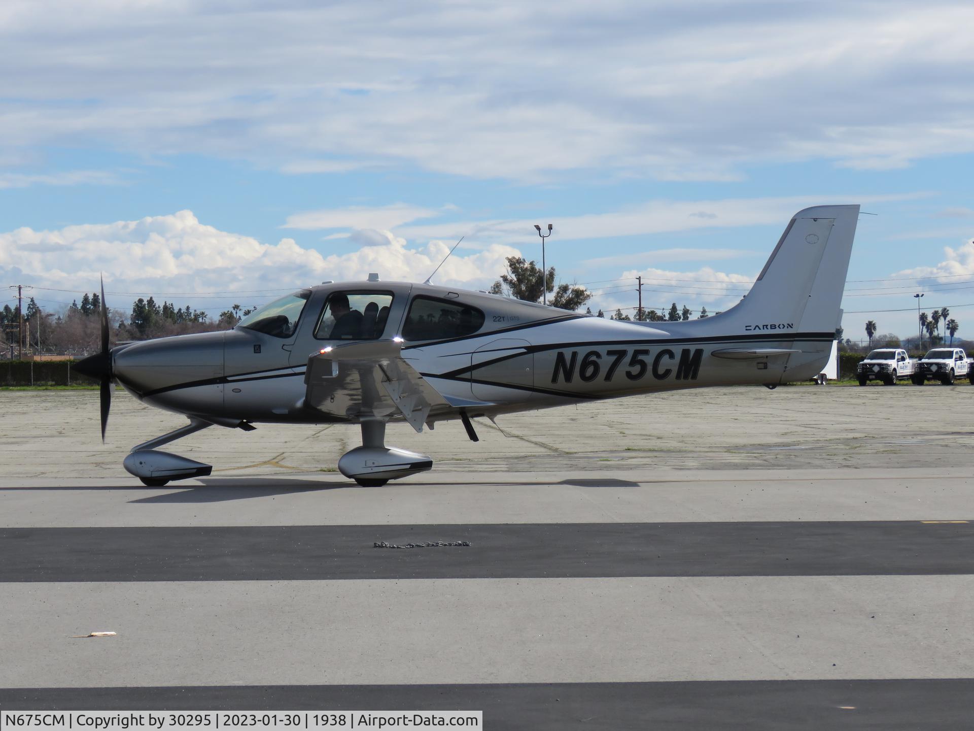 N675CM, 2017 Cirrus SR22-G6 (GTS) C/N 1648, Going to the taxiway