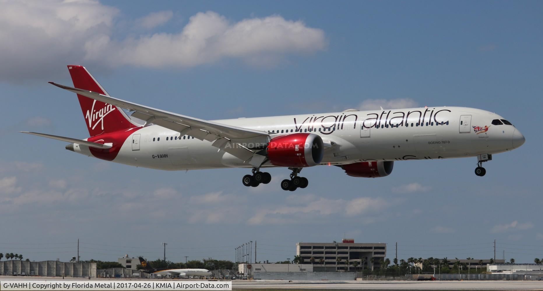 G-VAHH, 2014 Boeing 787-9 Dreamliner C/N 37967, Virgin 789 zx